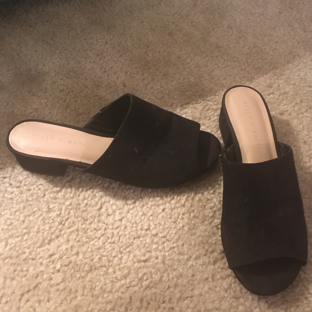 Black suede heels